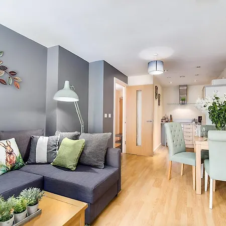 Apartment Centre Chinatown With Parking By Arcadian